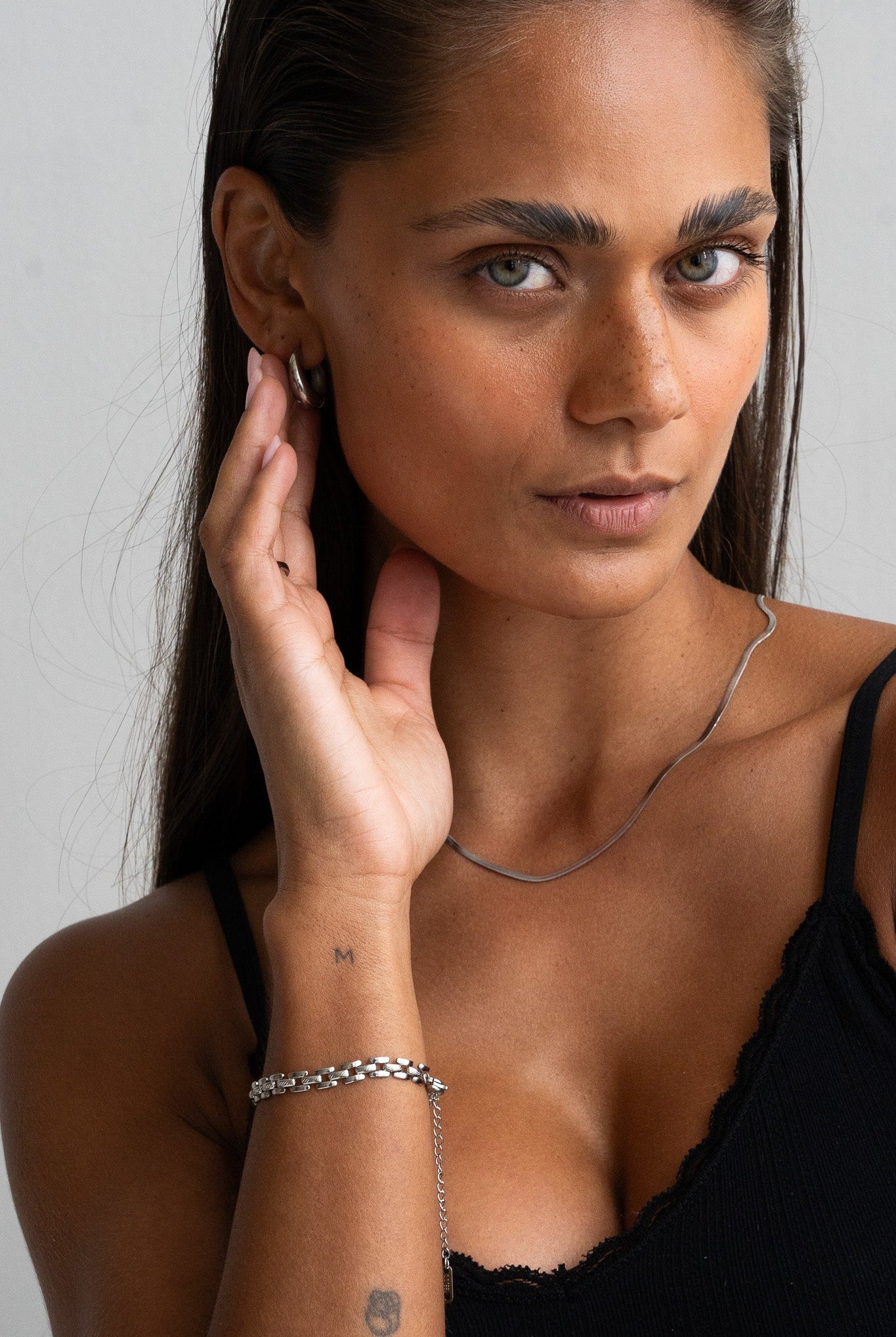 DOME HUGGIES - Kumaya Jewelry