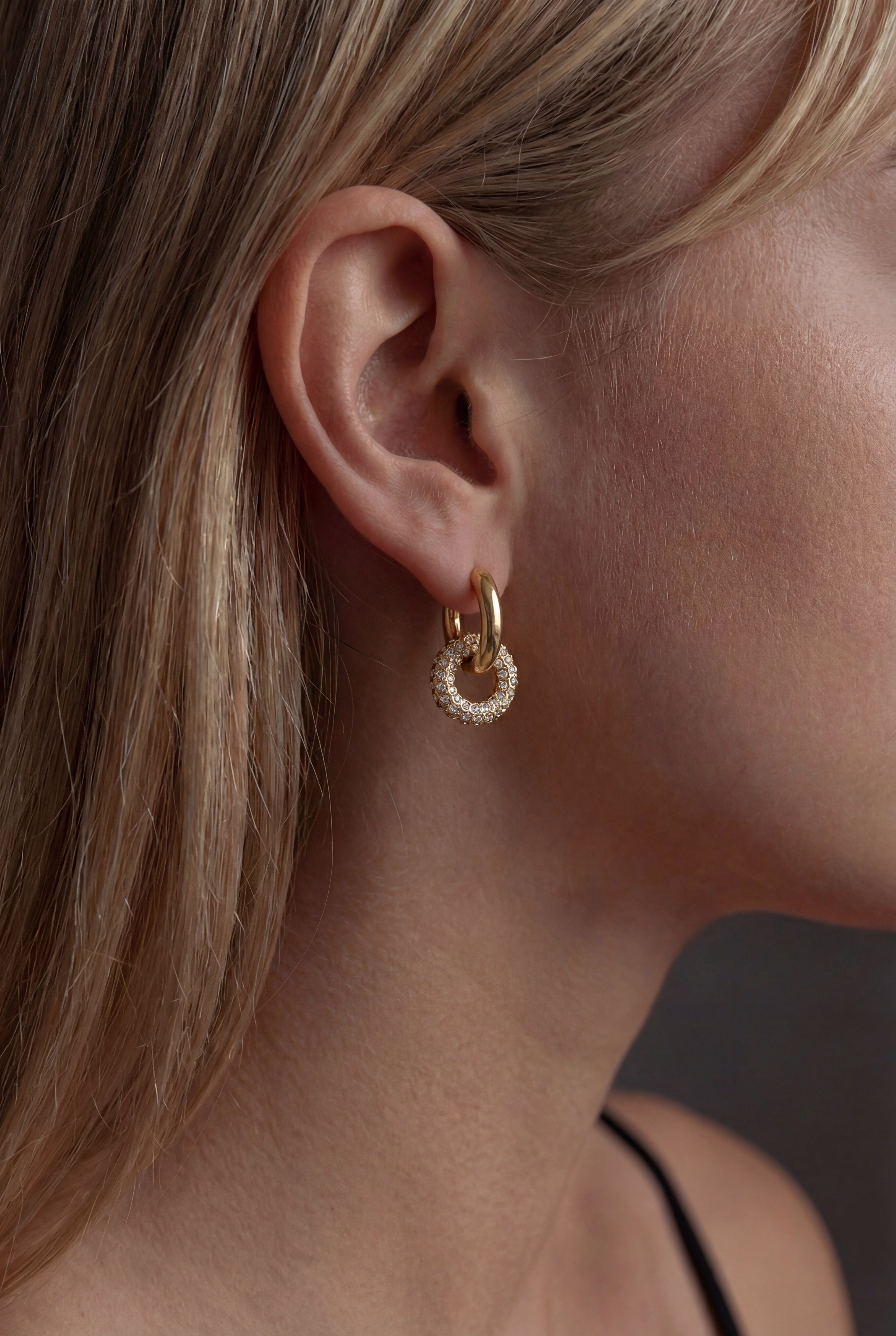 LUMA PAVÉ STUDS EARRINGS - Kumaya Amsterdam