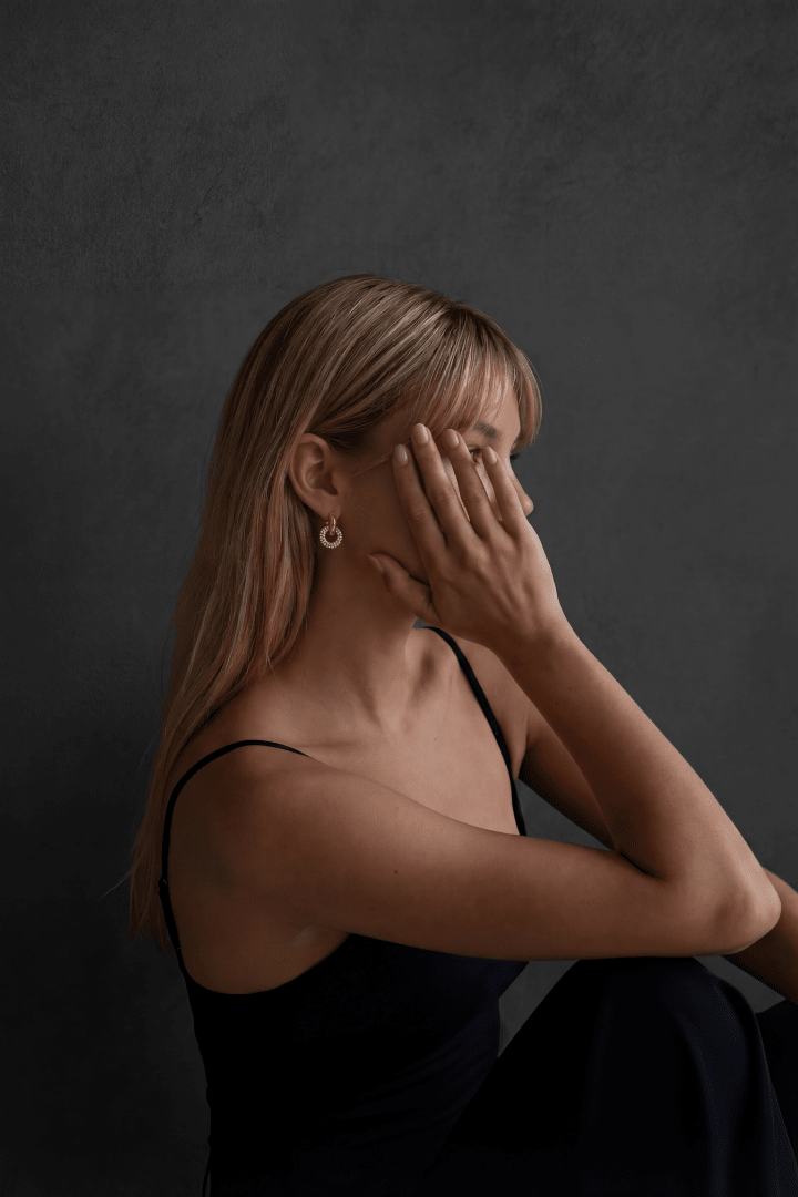 LUMA PAVÉ STUDS EARRINGS - Kumaya Amsterdam