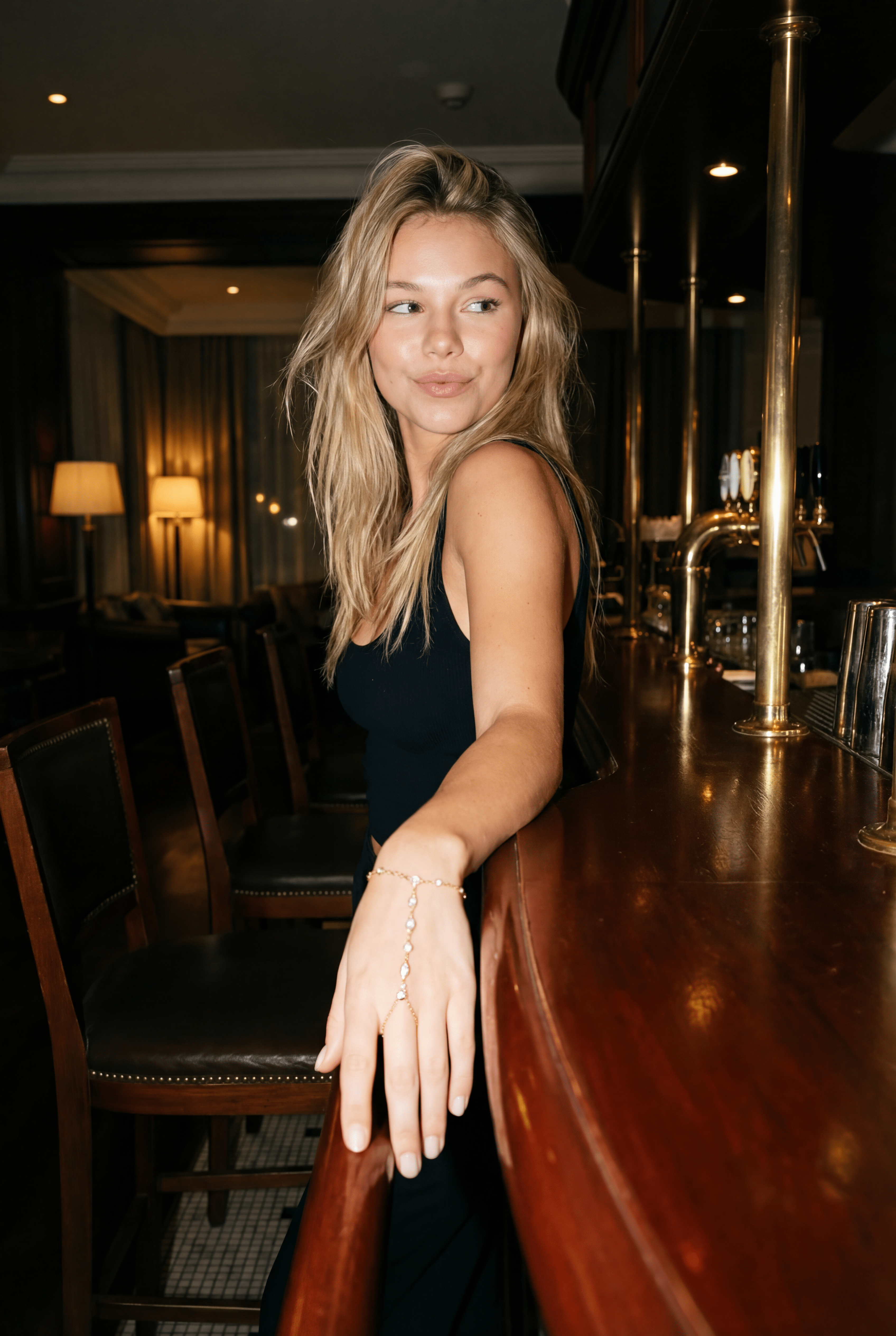 LUNA HAND CHAIN - Kumaya Jewelry