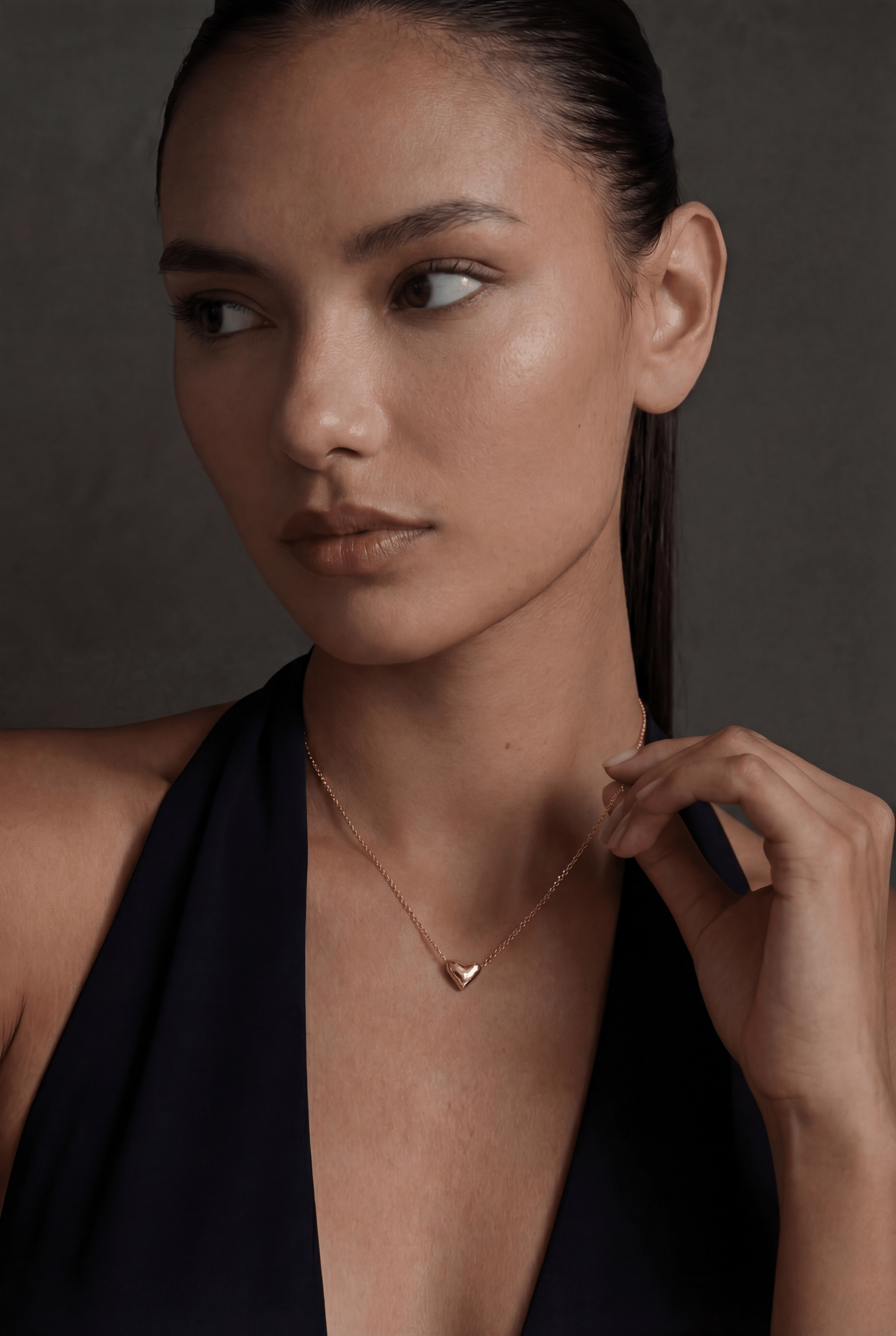 MOLDED HEART NECKLACE - Kumaya Amsterdam